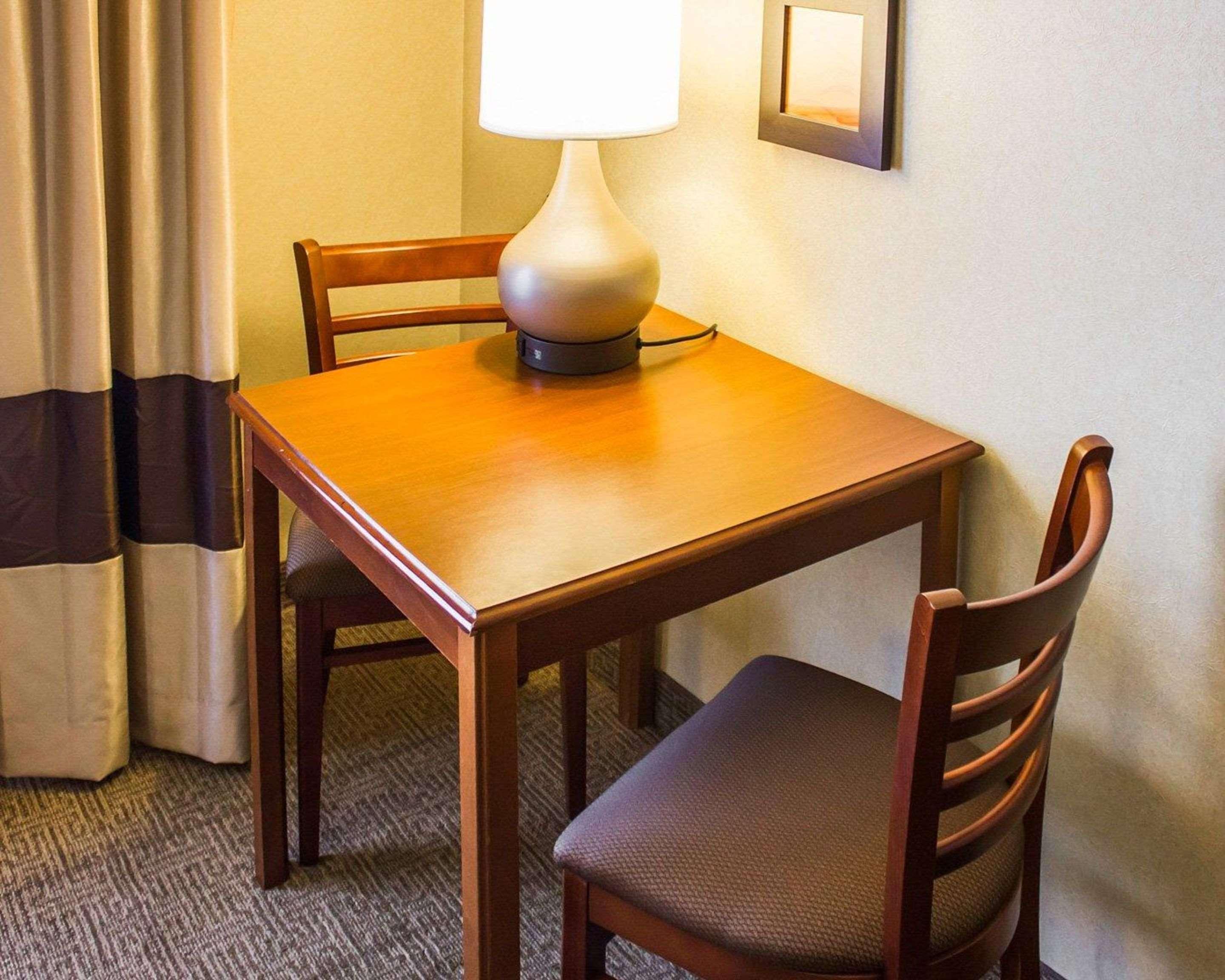 Comfort Inn Guilford Near I-95 Екстериор снимка