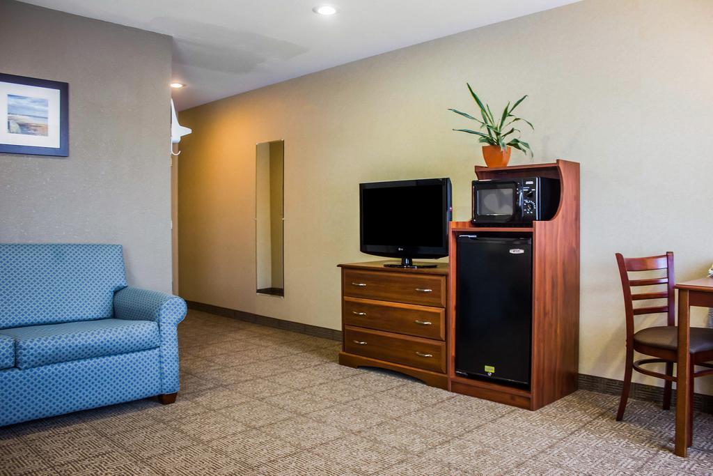 Comfort Inn Guilford Near I-95 Екстериор снимка