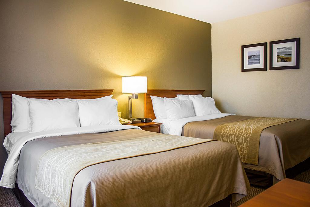 Comfort Inn Guilford Near I-95 Екстериор снимка