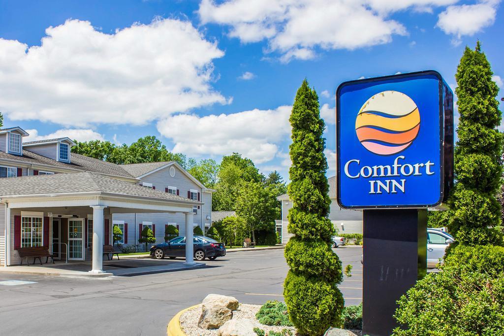 Comfort Inn Guilford Near I-95 Екстериор снимка