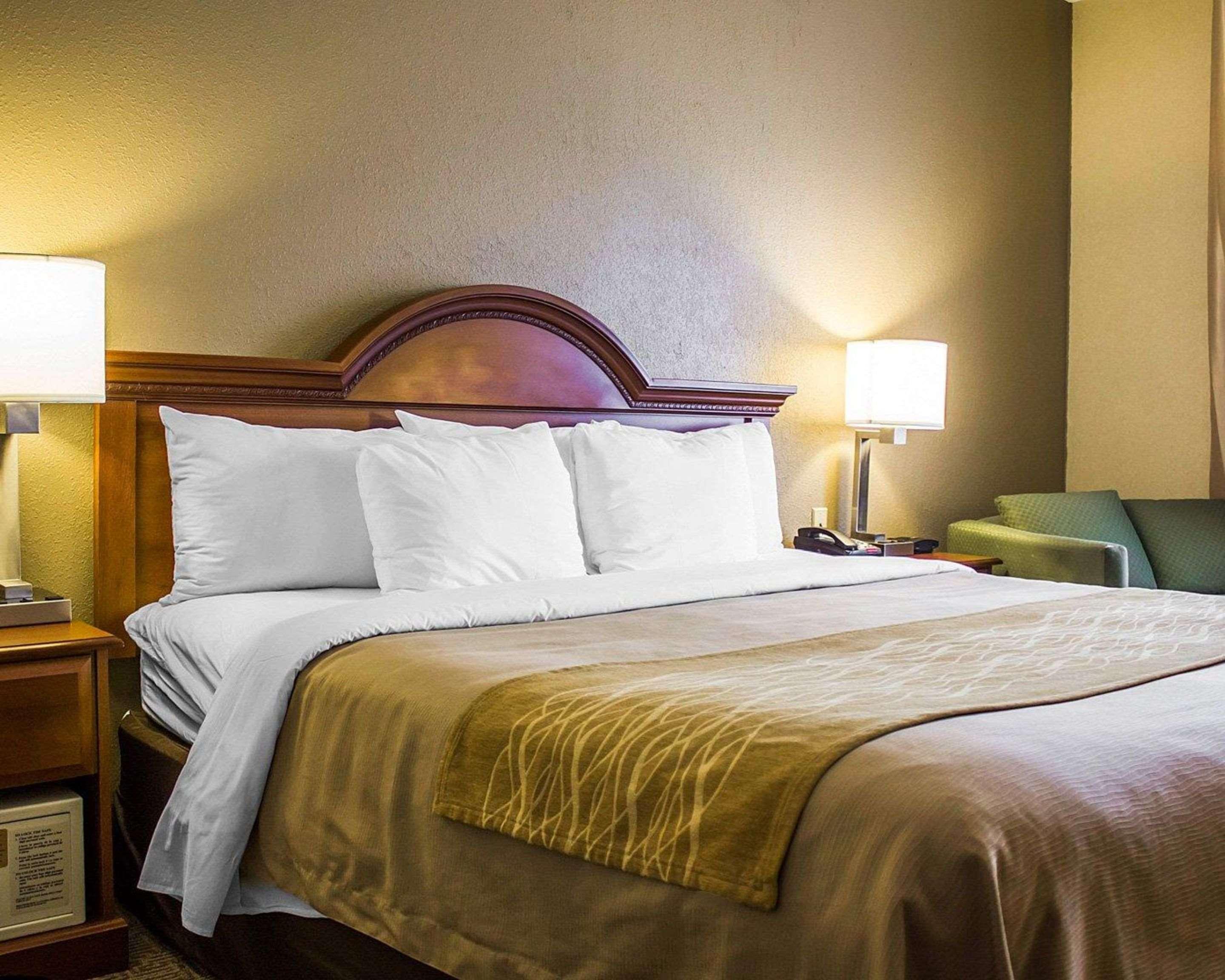 Comfort Inn Guilford Near I-95 Екстериор снимка