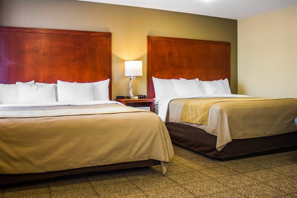 Comfort Inn Guilford Near I-95 Екстериор снимка