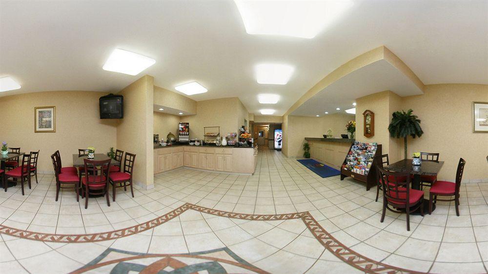 Comfort Inn Guilford Near I-95 Екстериор снимка